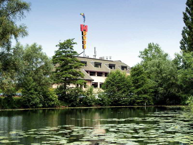 Der Valk Hotel 4*